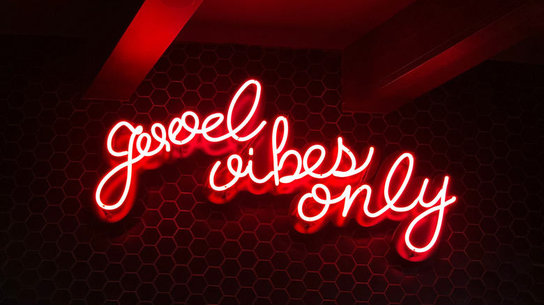 good vibes only neon sign