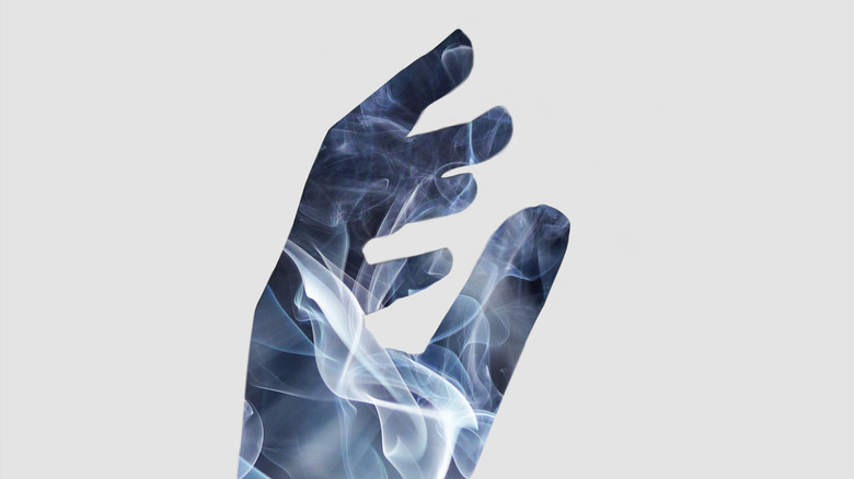 Hand featuring air element
