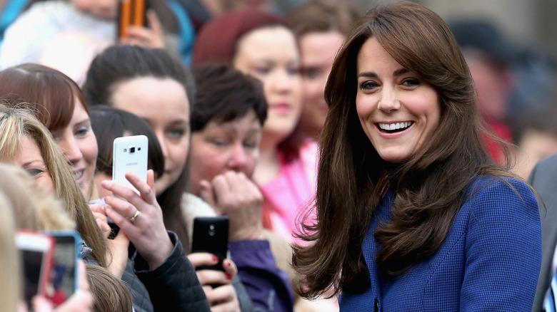 Kate Middleton greets crowds