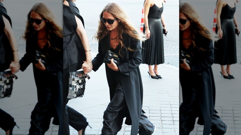 Mary-kate Olsen holding clutch