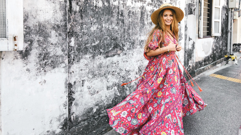 woman wearing flowy maxi