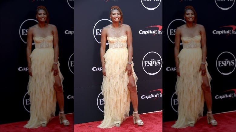 Angel McCoughtry yellow strapless dress