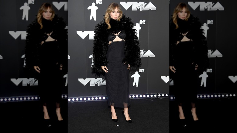 Suki Waterhouse at the 2024 MTV VMAs