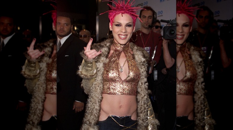 Pink, 2000 MTV VMAs
