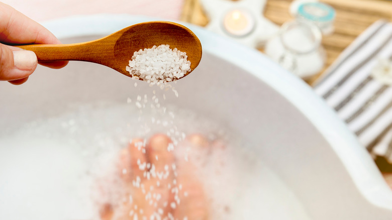 foot soak with salts