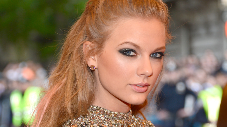 Taylor Swift at 2013 Met Gala