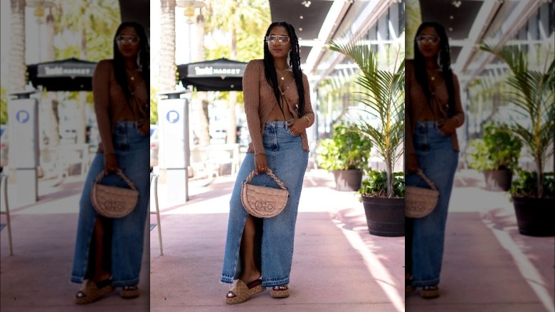 denim skirt in warm weather