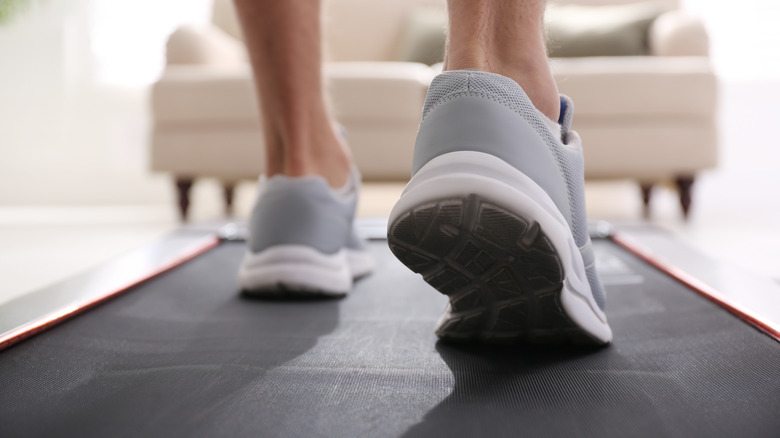 feet walking on walking pad