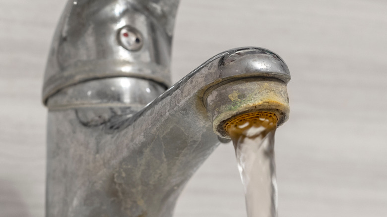 rusty sink faucet