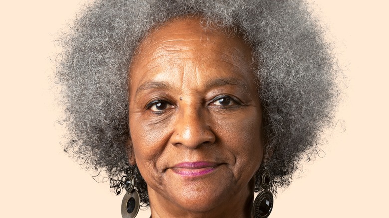 woman with natural gray hair