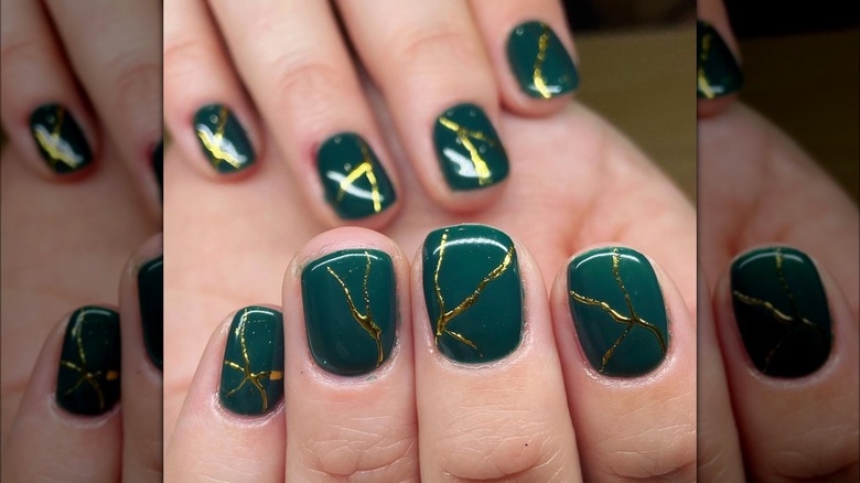 Deep green kintsugi nails