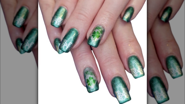 monochromatic green manicure