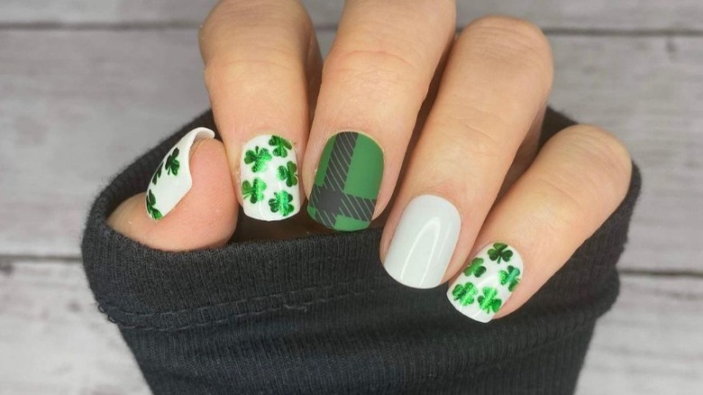 plaid st patrick's day manicure