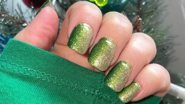 ombre st. patrick's day manicure