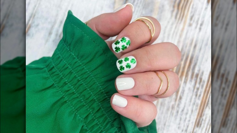 shamrock accent nails 