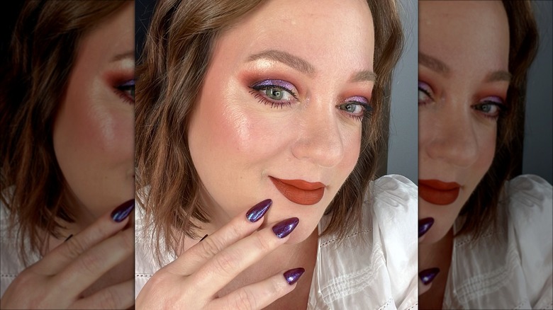 woman wearing terracotta lip color