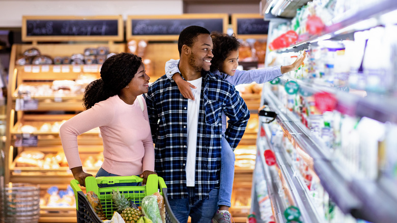 Family grocery shopping