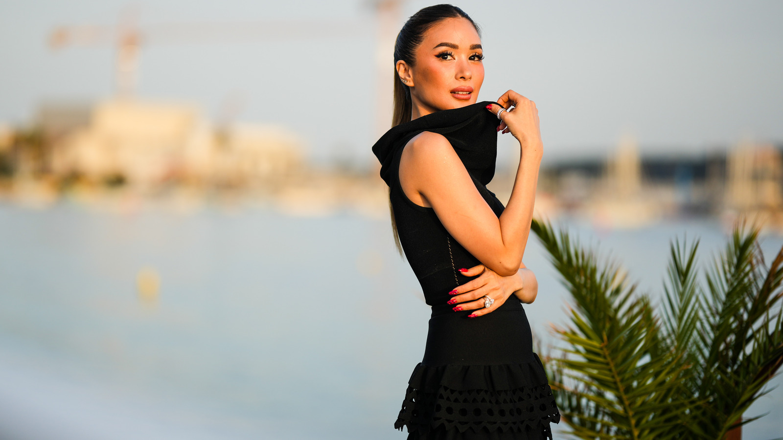 A Summer's Evening Wearing All Black — Peexo - Style, Beauty and