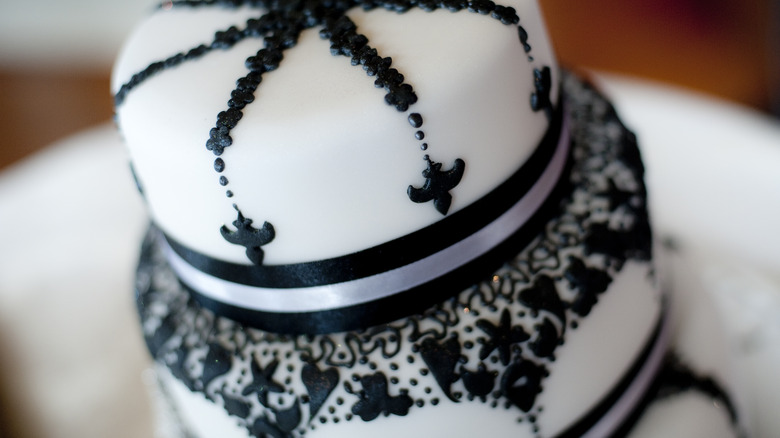 White and black wedding cake