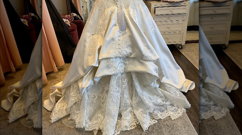 Instagram user Sarah Aga shows gown bustle types