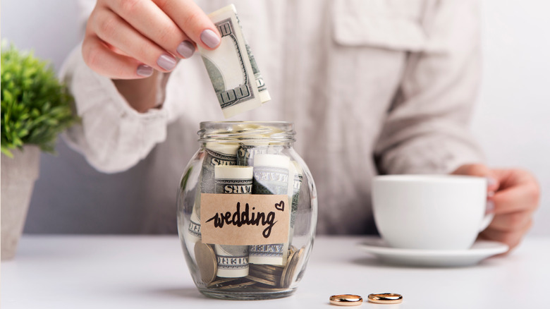 wedding savings jar