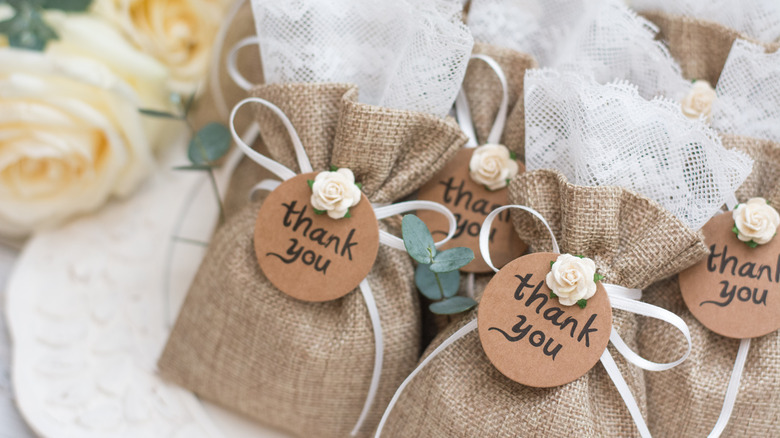 Wedding favor burlap gift bags