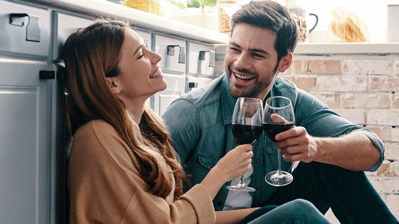 couple drinking wine