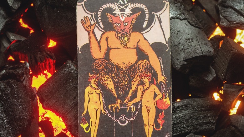 What Does The Devil Card Mean In Tarot It s Not As Bad As You Think 