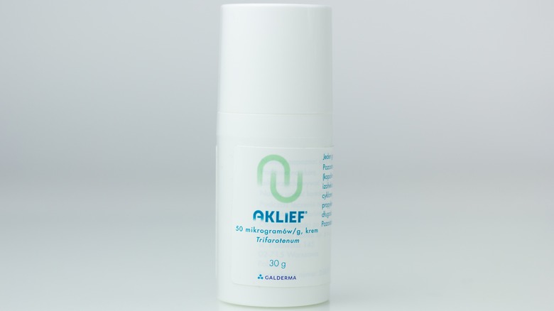 aklief bottle