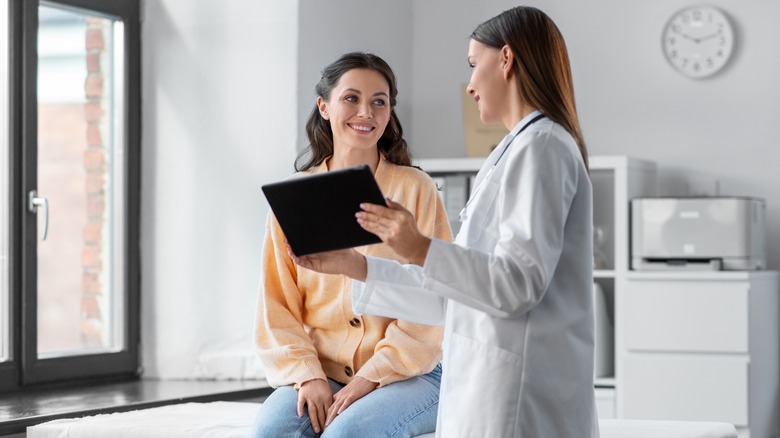 patient talking to doctor