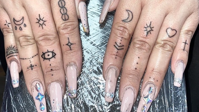 6 Things you Should Know Before Getting a Finger Tattoo  MERCH  CODE OF  CONDUCT TATTOO