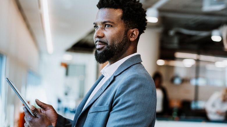 Handsome businessman wearing a suit