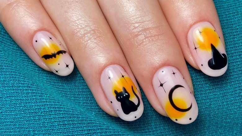 Halloween designs manicure