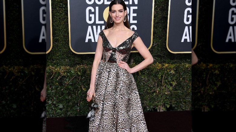 Anne Hathaway 2019 Golden Globes