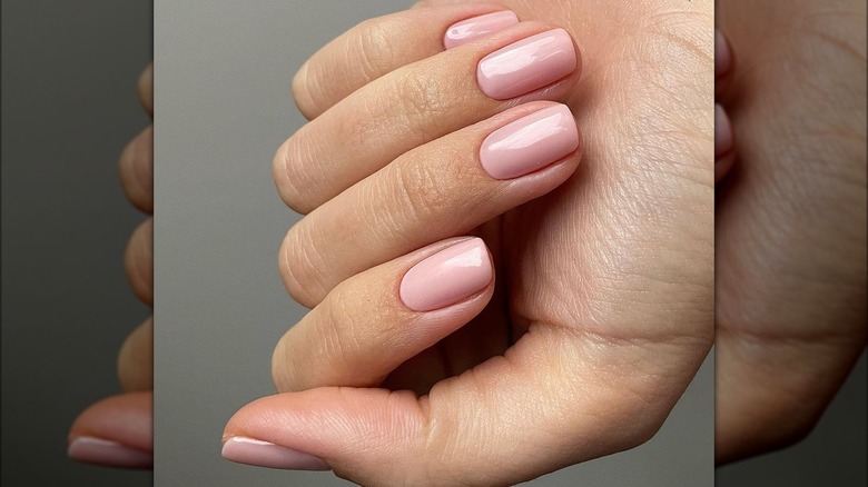 light pink fingernails
