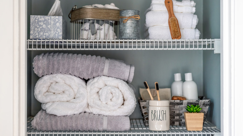 bathroom toothbrush storage