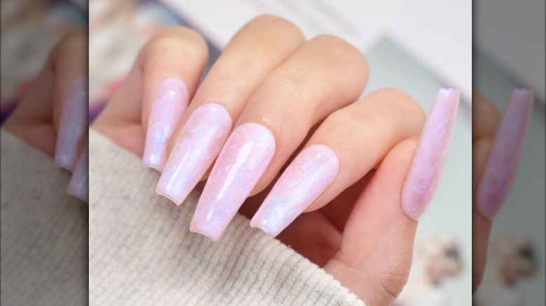 Pink champagne nails