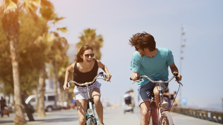 couple on bike ride