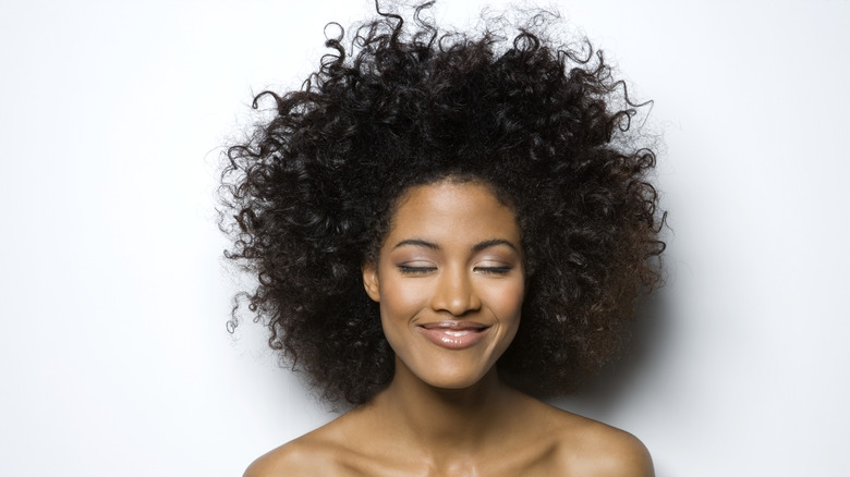 girl with curly hair 