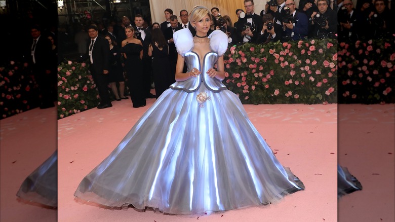 Zendaya met gala 2019 cinderella